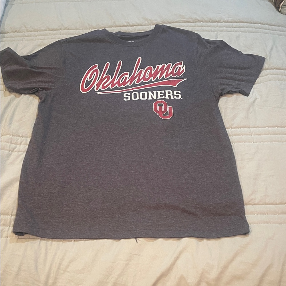 Oklahoma Sooners, gray shirt